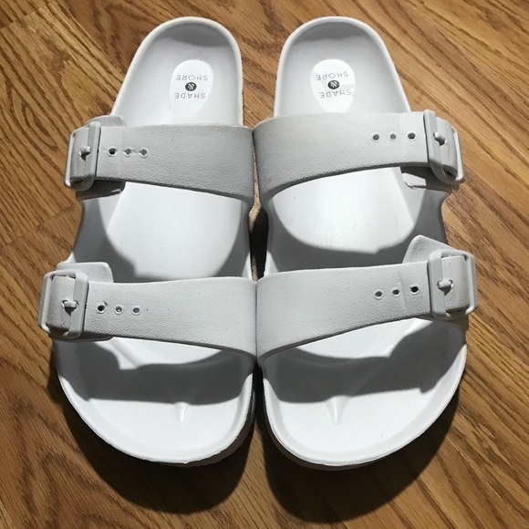 Shade & Shore Neida EVA Slip On Sandals Size 10 White 2 Buckle Strap NEW - Picture 2 of 7